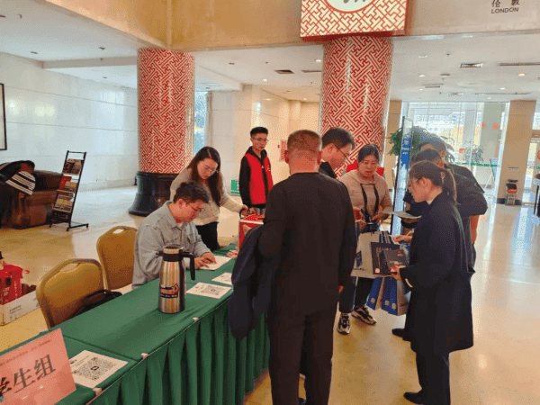 1731567775145022.png 图片 10.png